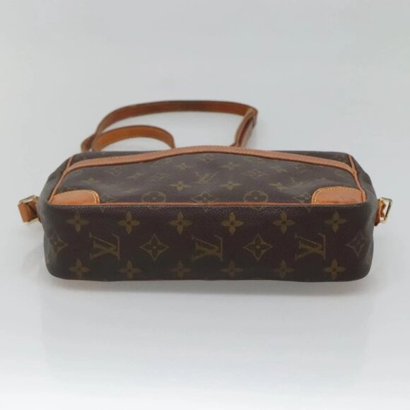 LOUIS VUITTON Monogram Trocadero 27 Shoulder Bag - Picture 10 of 16